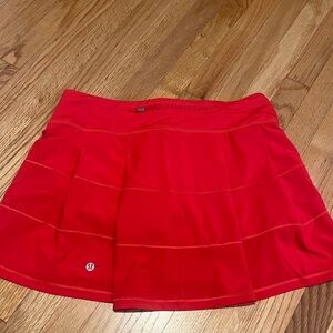 LuluLemon MR Pace Rival Skirt in red size 8